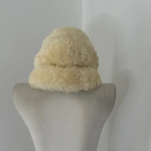Vintage Italian Sheep Fur Shearling Hat With Pom Pom Ties - Picture 2 of 5